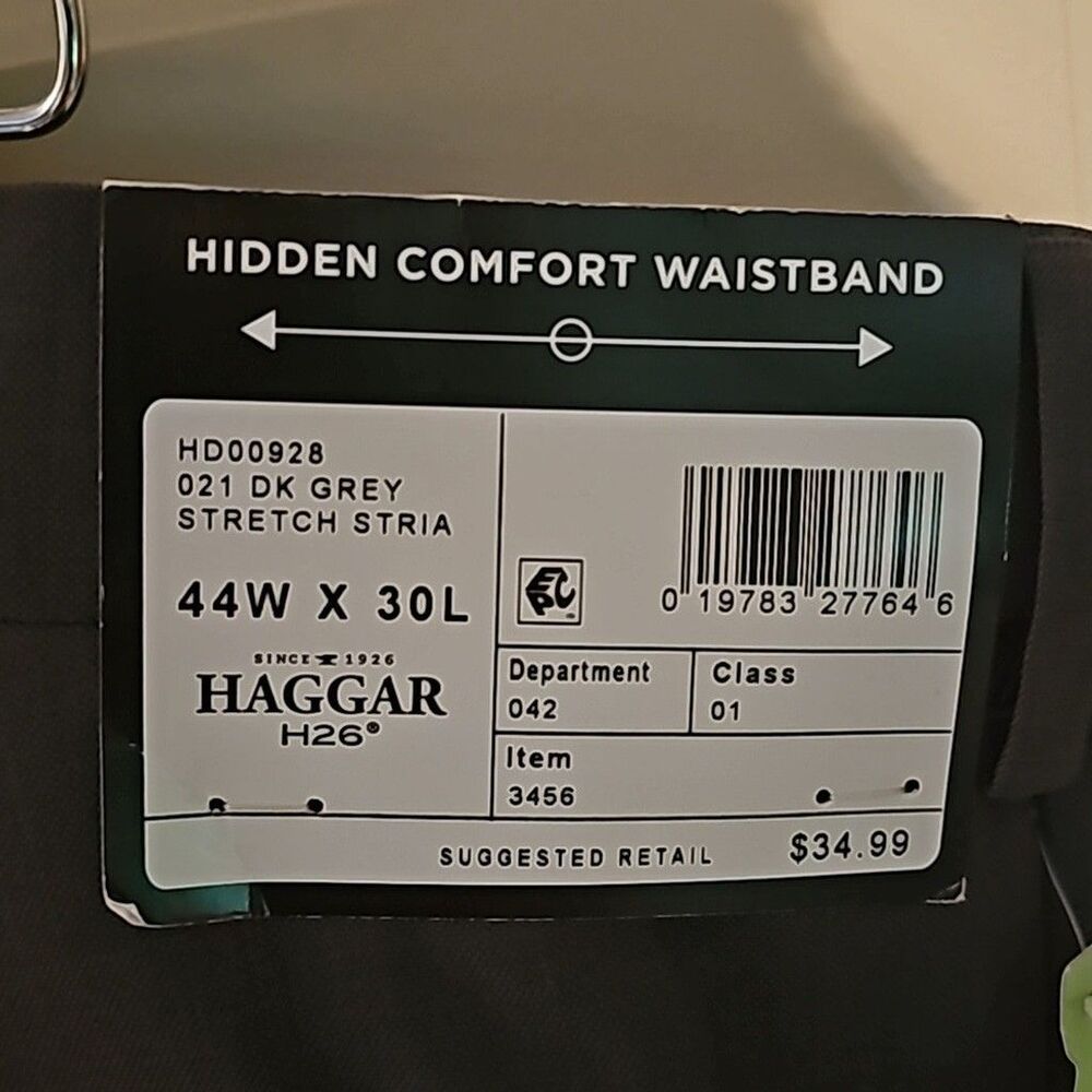 HAGGAR MEN'S CLASSIC FIT DRESS SLACKS SIZE 44W X 30L - Picture 4 of 8